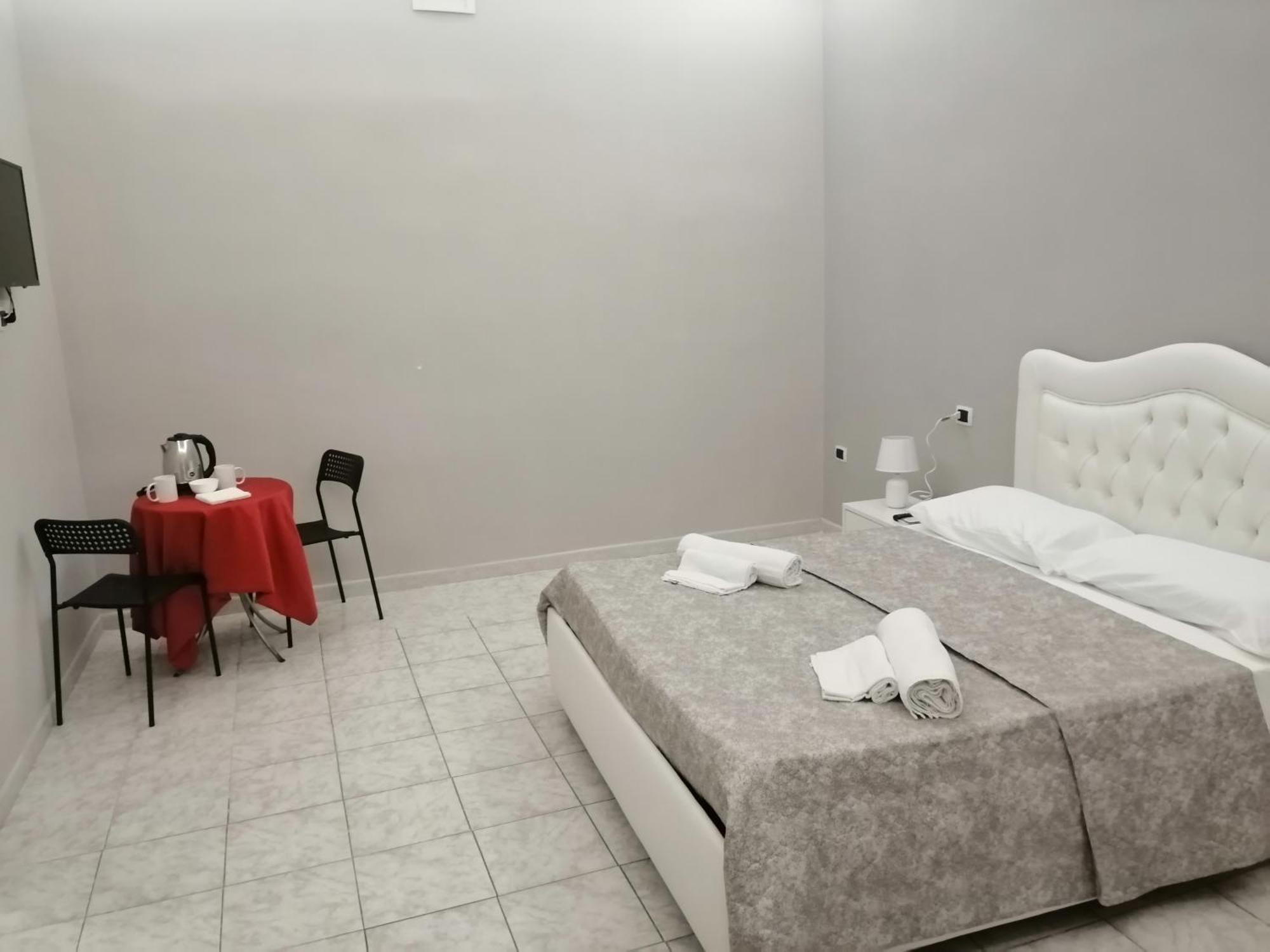 Guest House Francesco Naples Extérieur photo